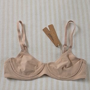 SKIMS Fits Everybody Unlined Demi Bra Size:32A Mica